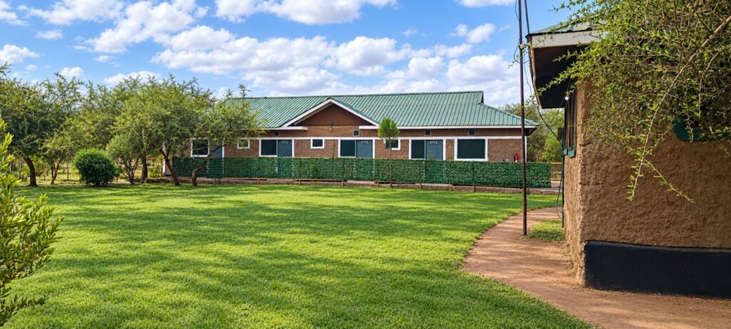 Nyati Safari Camp – grounds block
